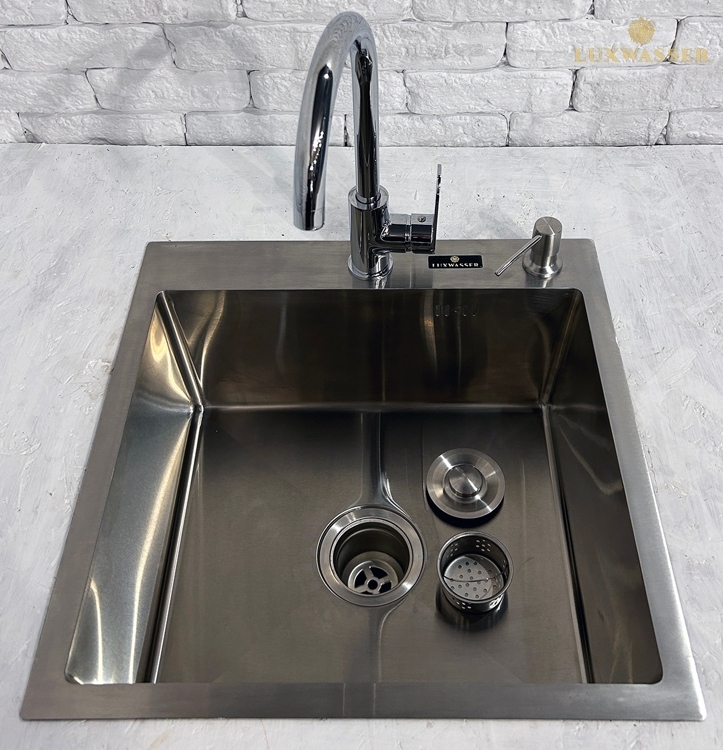 Мойка для кухни из нержавейки PVD Сатин 600х500 LUXWASSER 30986 + Сифон, коландер, дозатор мыла